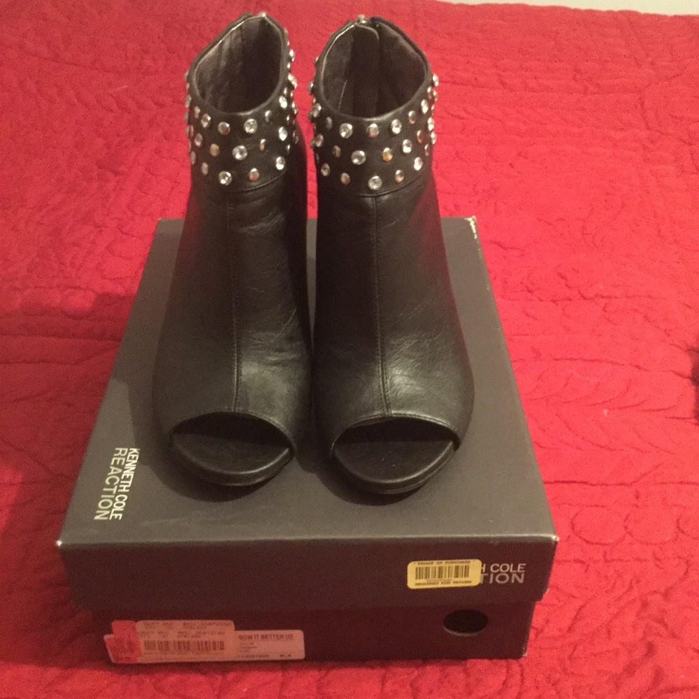 Kenneth Cole Reaction Ankle Boots